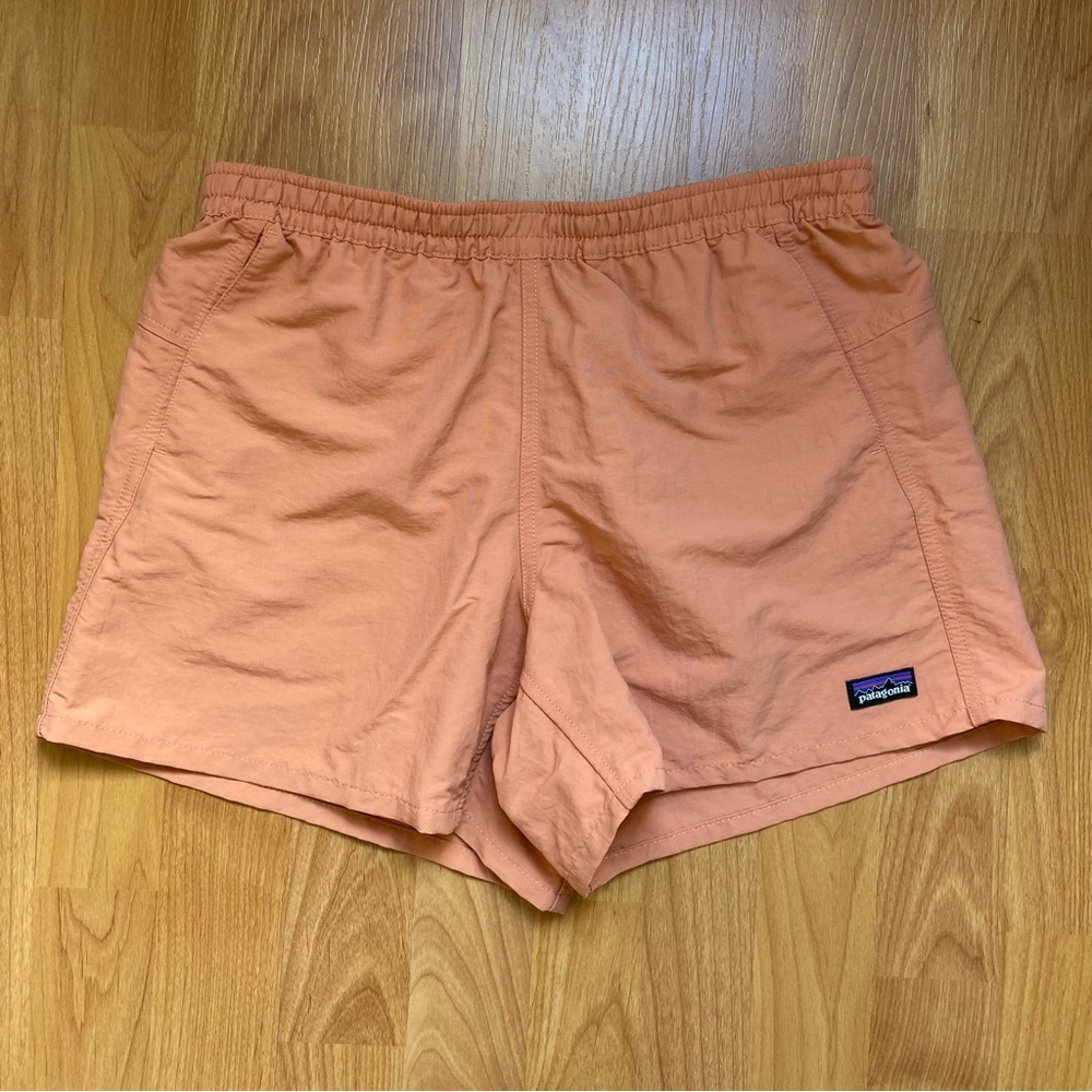 Patagonia Women’s Logo Peach Shorts Size Small